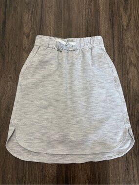 Size 4 Lululemon light grey skirt